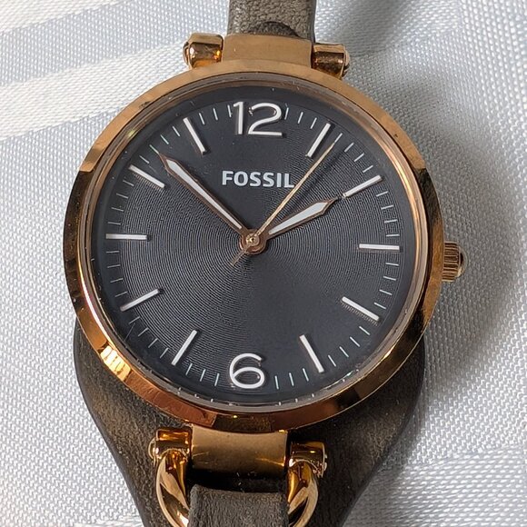 FOSSIL WOMEN'S WRIST WATCH ANALOG BATTERY POWERED DESIGNER FASHION WEAR STYLE - Picture 5 of 16